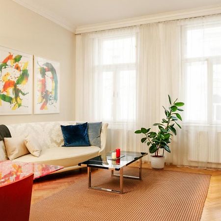 Apartments Fuchsthallergasse Vienna Esterno foto